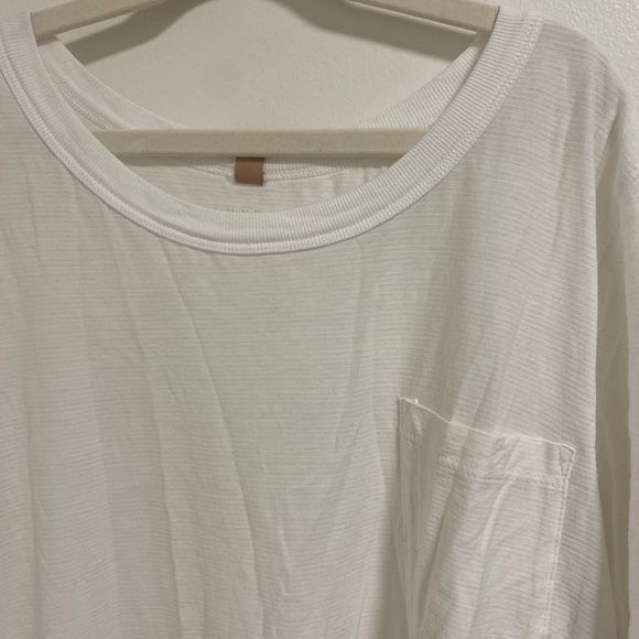 Lunya Pocket Tee - Picture 2 of 4